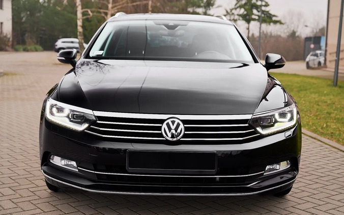 Volkswagen Passat cena 89800 przebieg: 99800, rok produkcji 2019 z Kamień Pomorski małe 742